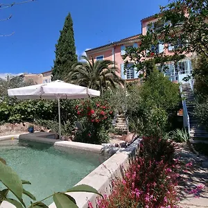 https://maison-de-maitre-des-sens.hotels-rhonealpes.com